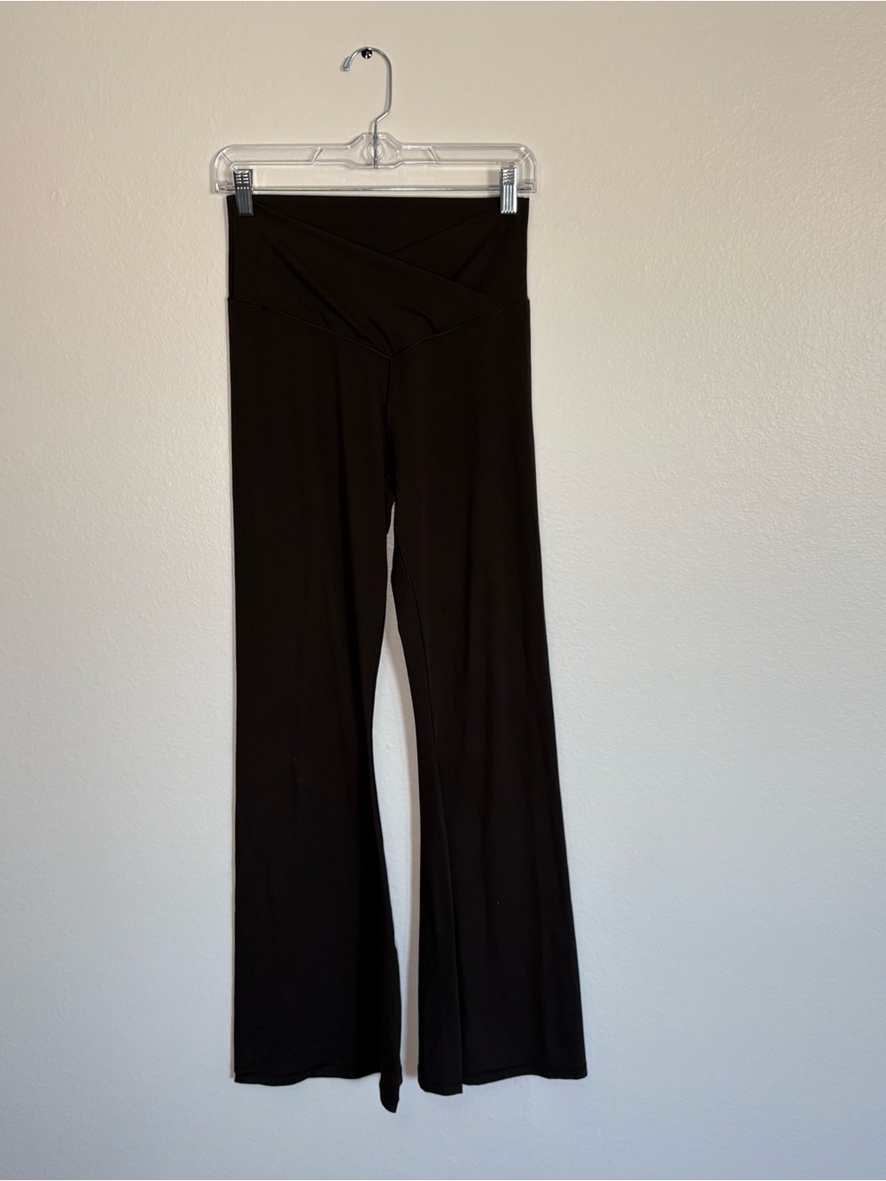 OFFLINE By Aerie Medium Brown Real Me High Waisted Crossover Flare Legging Large
